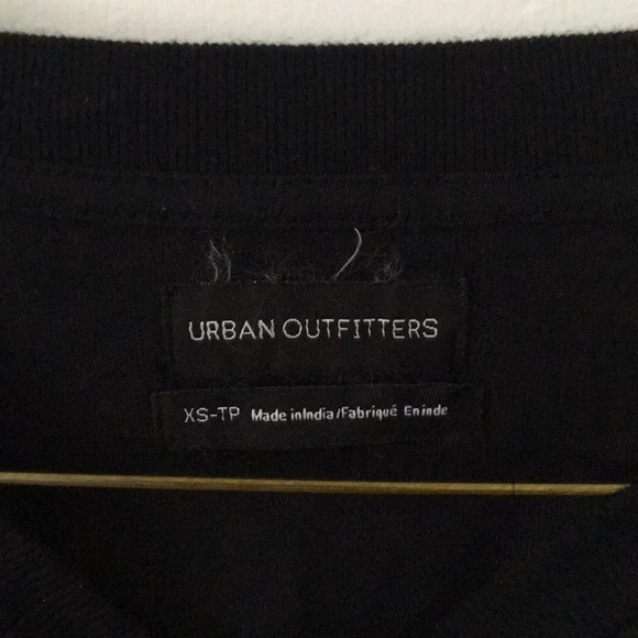 Cute long sleeve from UO - Picture 2 of 2